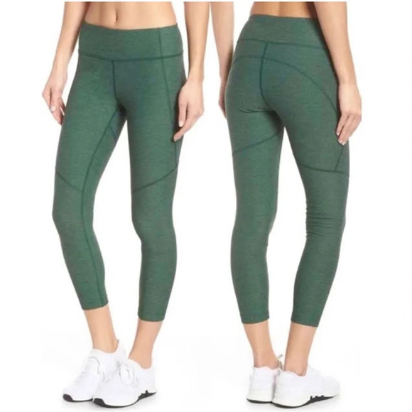 Outdoor Voices Hunter Green 3/4 Warmup Leggings Compression Tights Size Medium - Picture 1 of 8